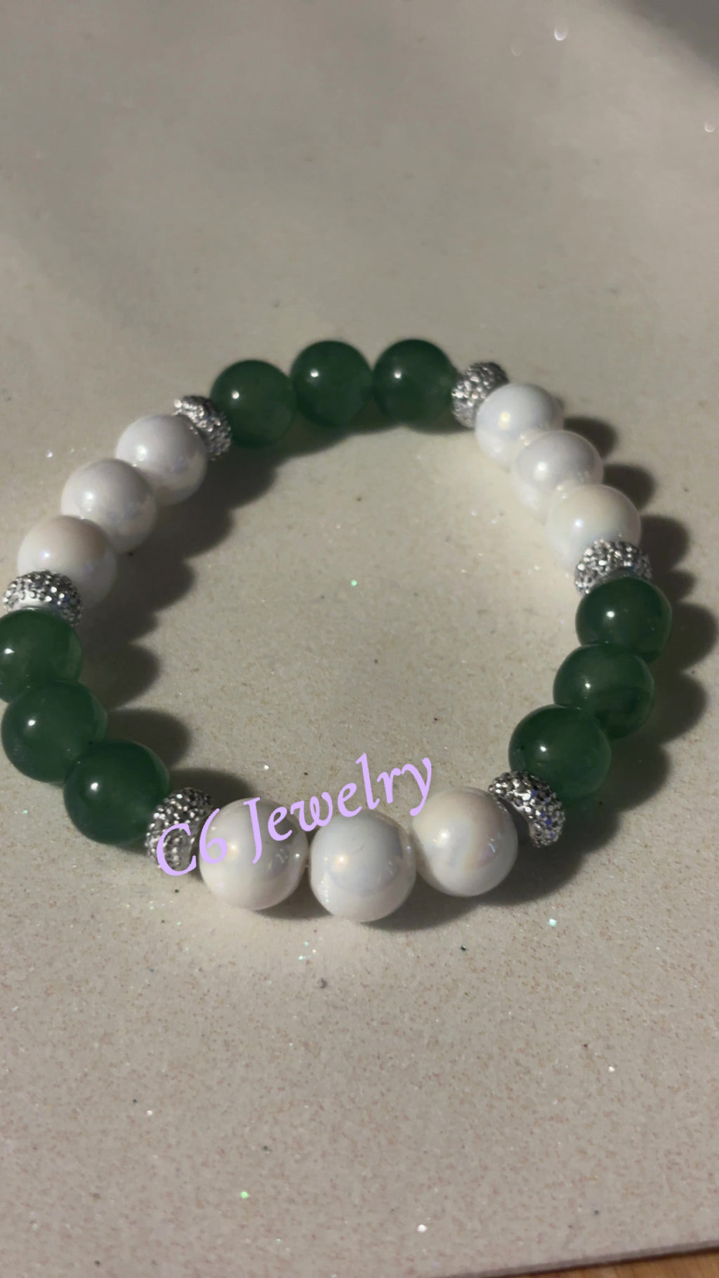 Emerald and radiant white💚🤍💫✨