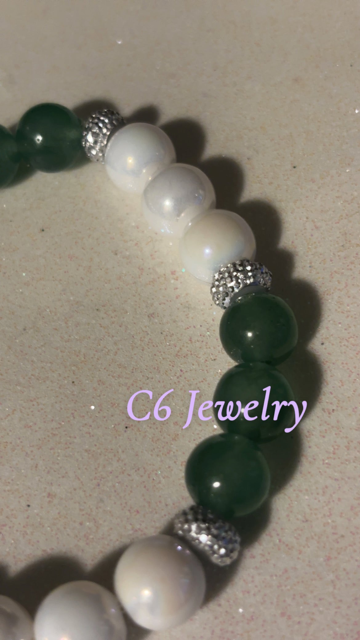 Emerald and radiant white💚🤍💫✨